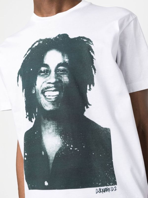 Tricou